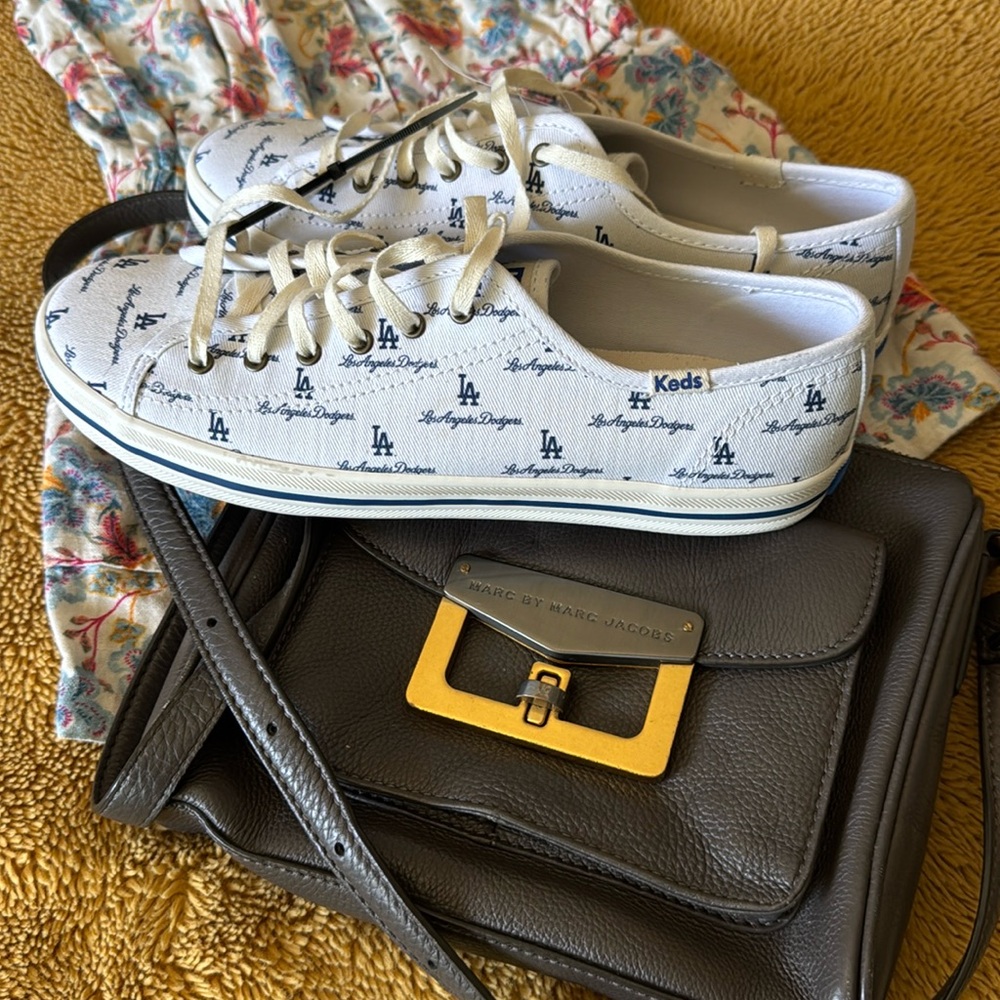 Keds LA Dodgers Women's Size 6.5 White Kickstart Repeat Logo Sneakers Shoes